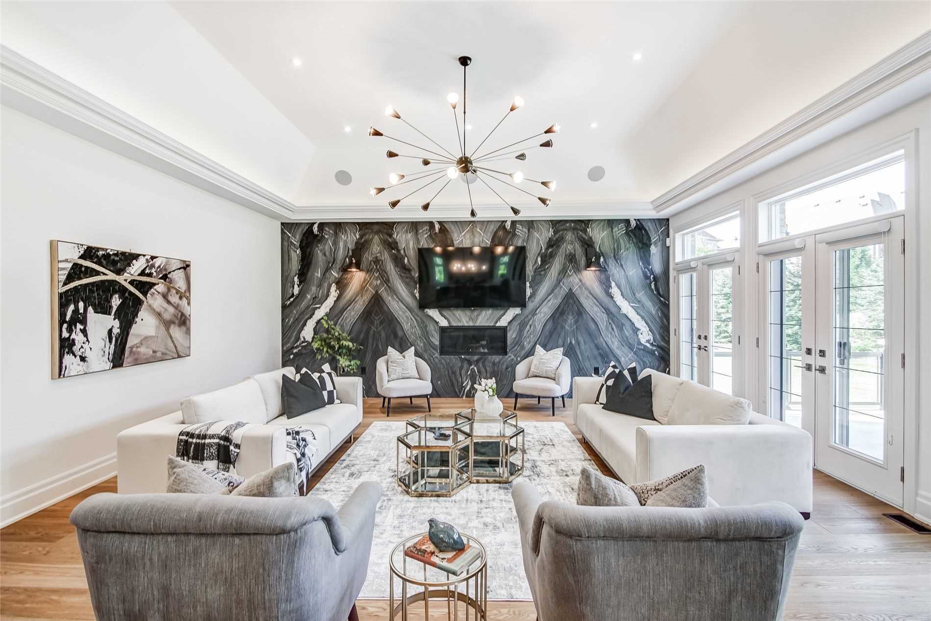 42 Winterlude Crt