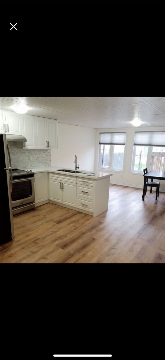 132 Meadow Vista Cres