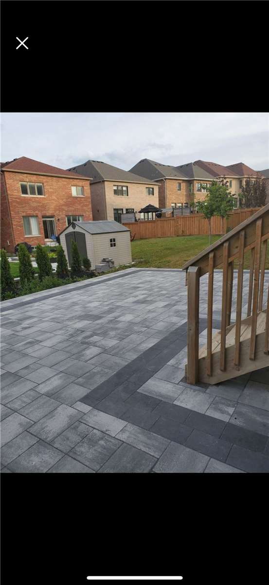 132 Meadow Vista Cres