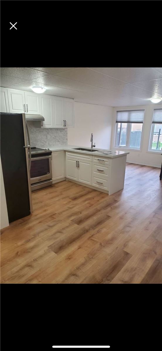 132 Meadow Vista Cres