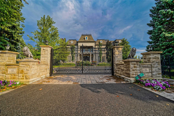 45 Kensington Dr, Richmond Hill