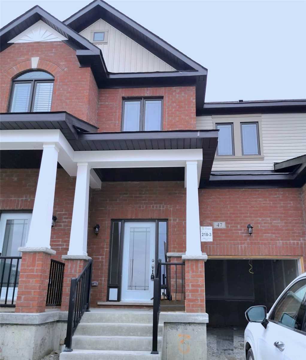 47 Lorne Thomas Pl