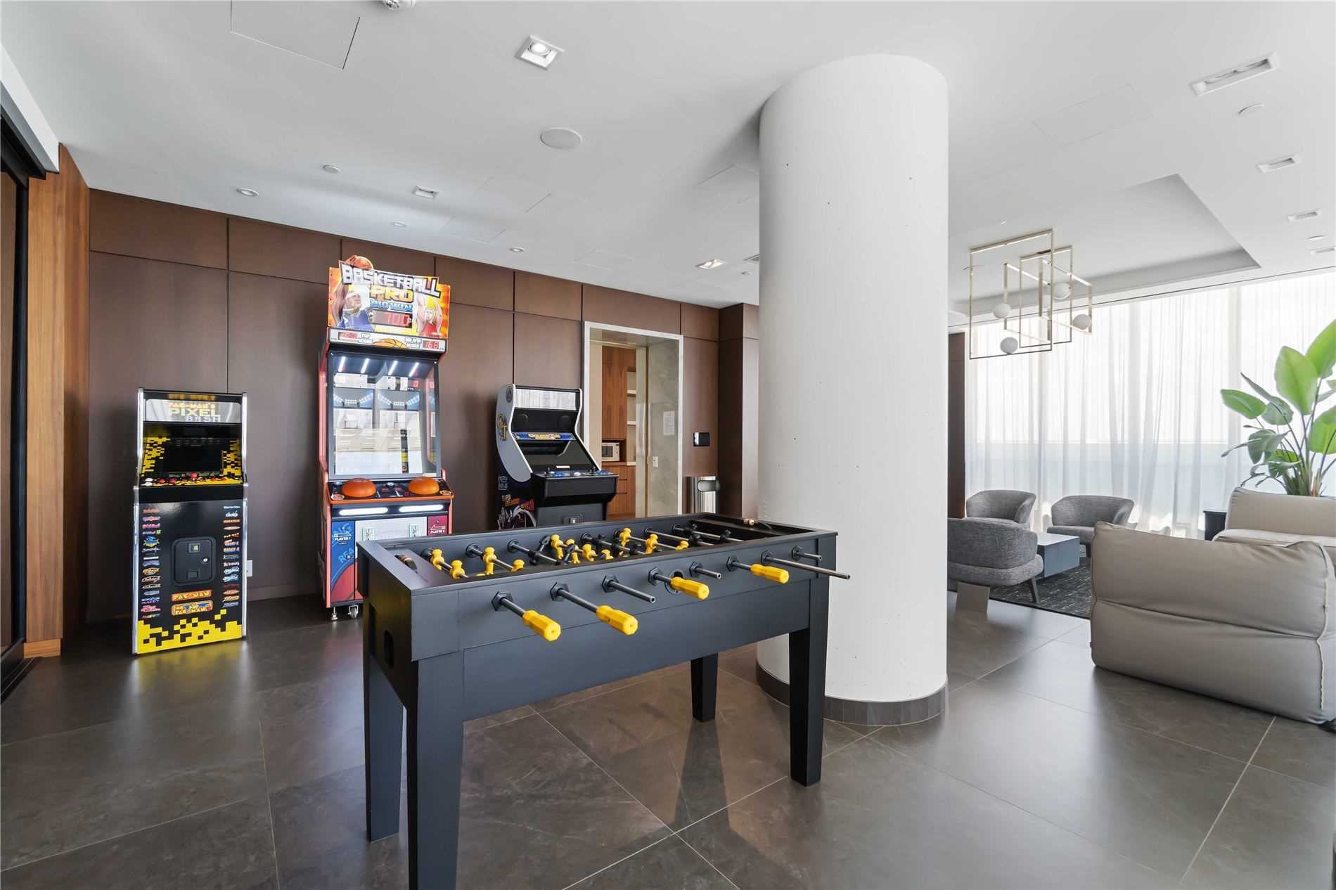 950 Portage Parkway, #4701