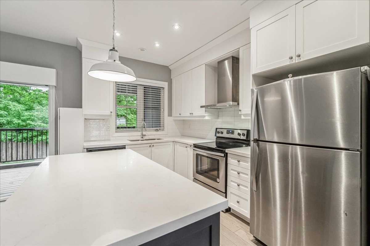 27 Water St, Markham