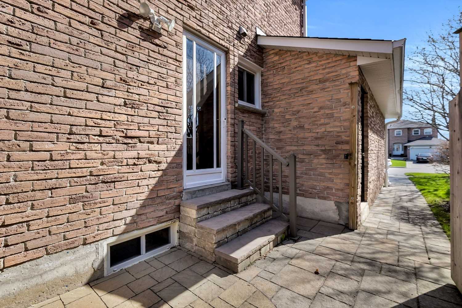 784 Hill Gate