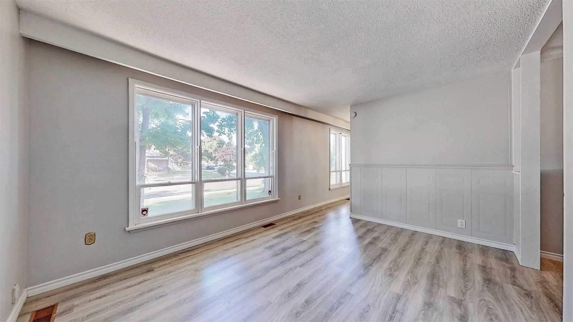 105 Aurora Heights Dr