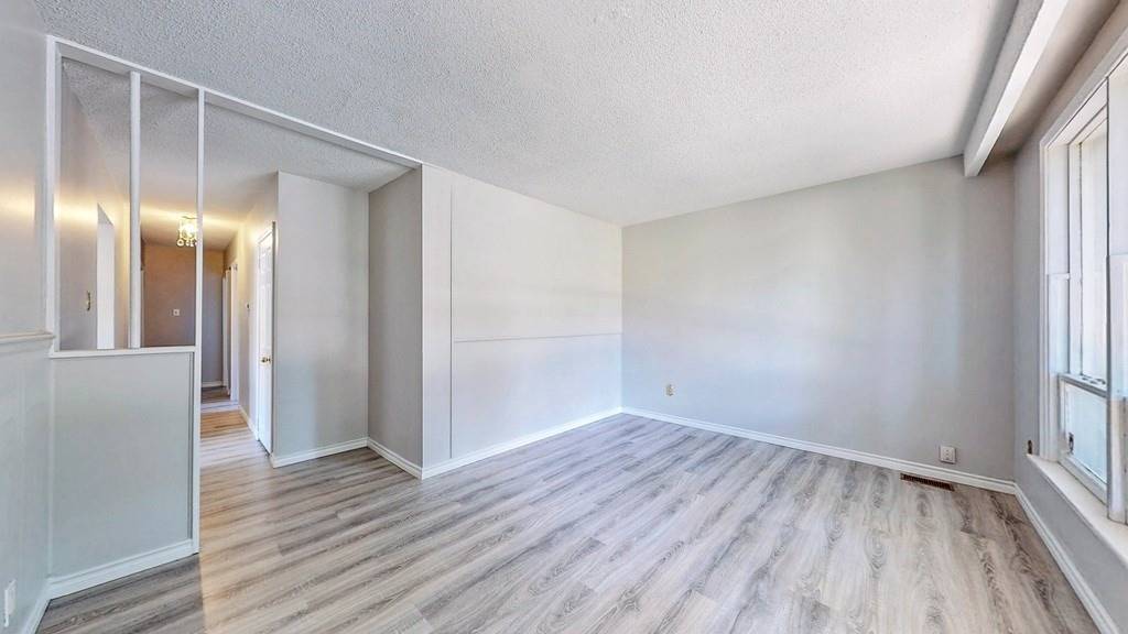 105 Aurora Heights Dr