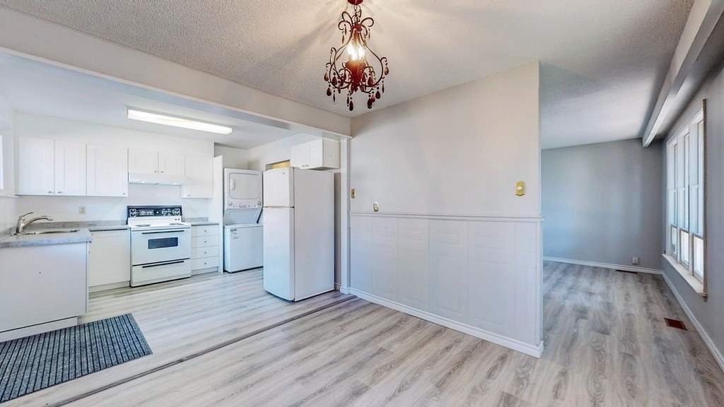 105 Aurora Heights Dr