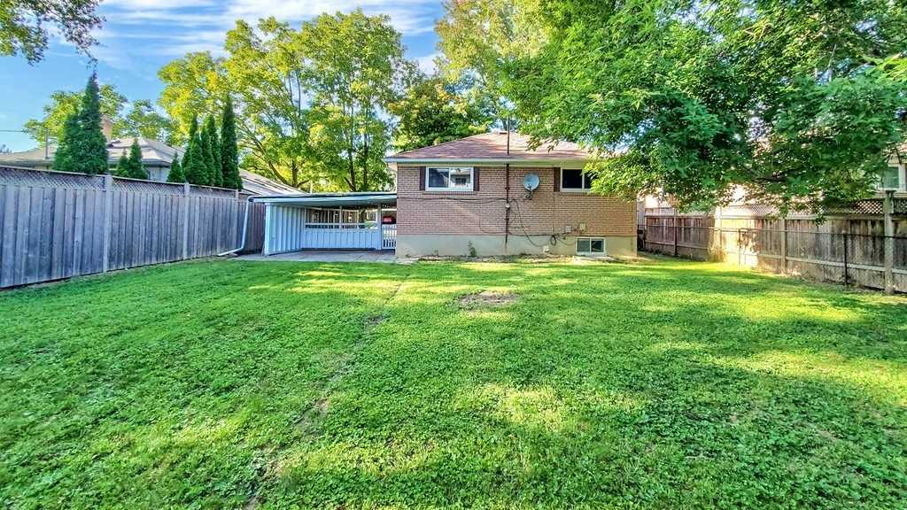 105 Aurora Heights Dr