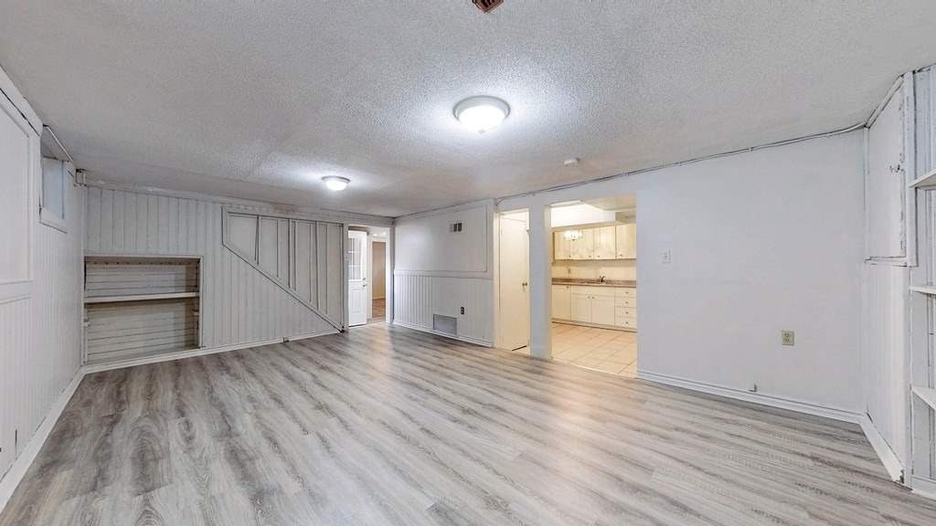 105 Aurora Heights Dr