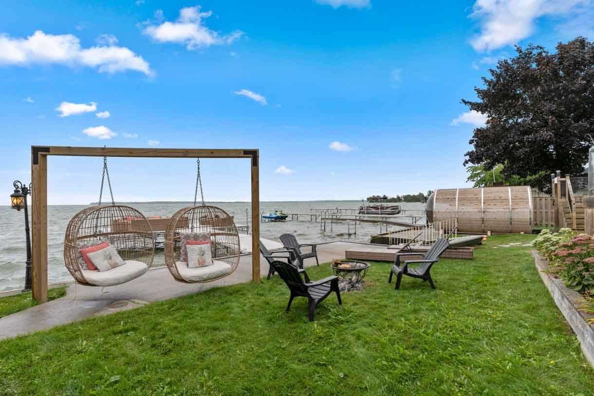 2277 Crystal Beach Rd