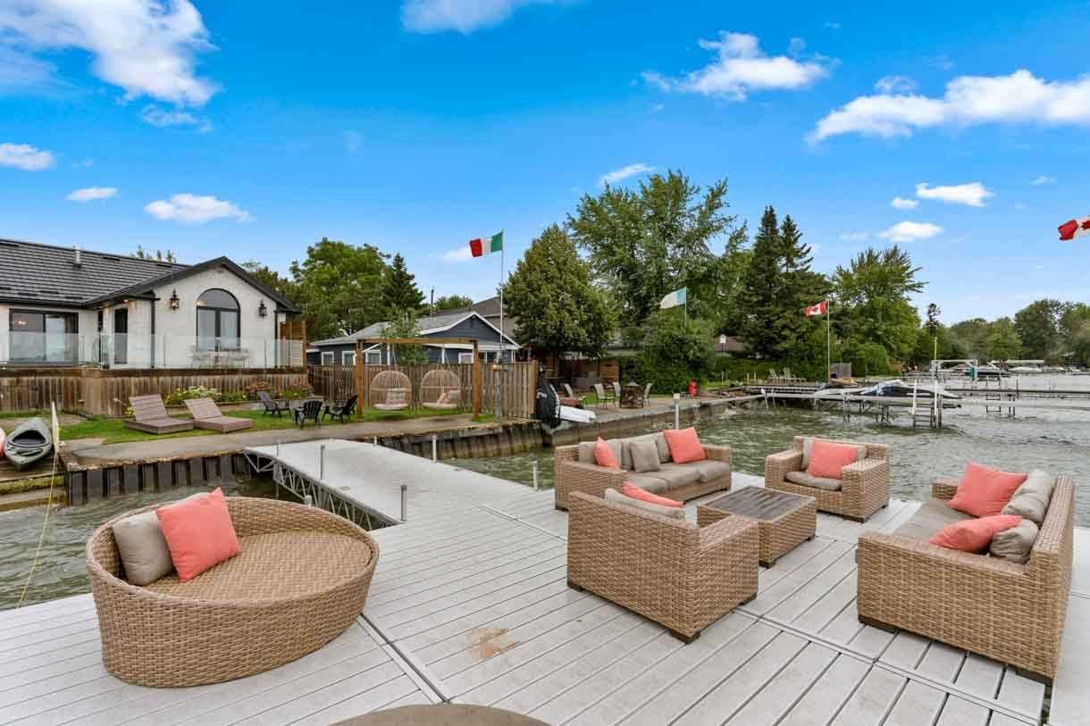 2277 Crystal Beach Rd