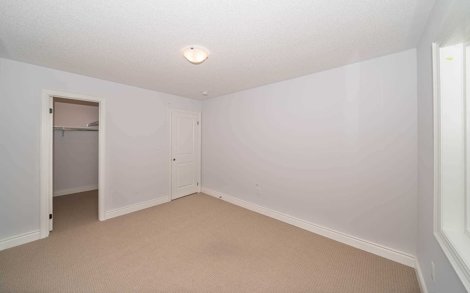 10 Ballinger Way