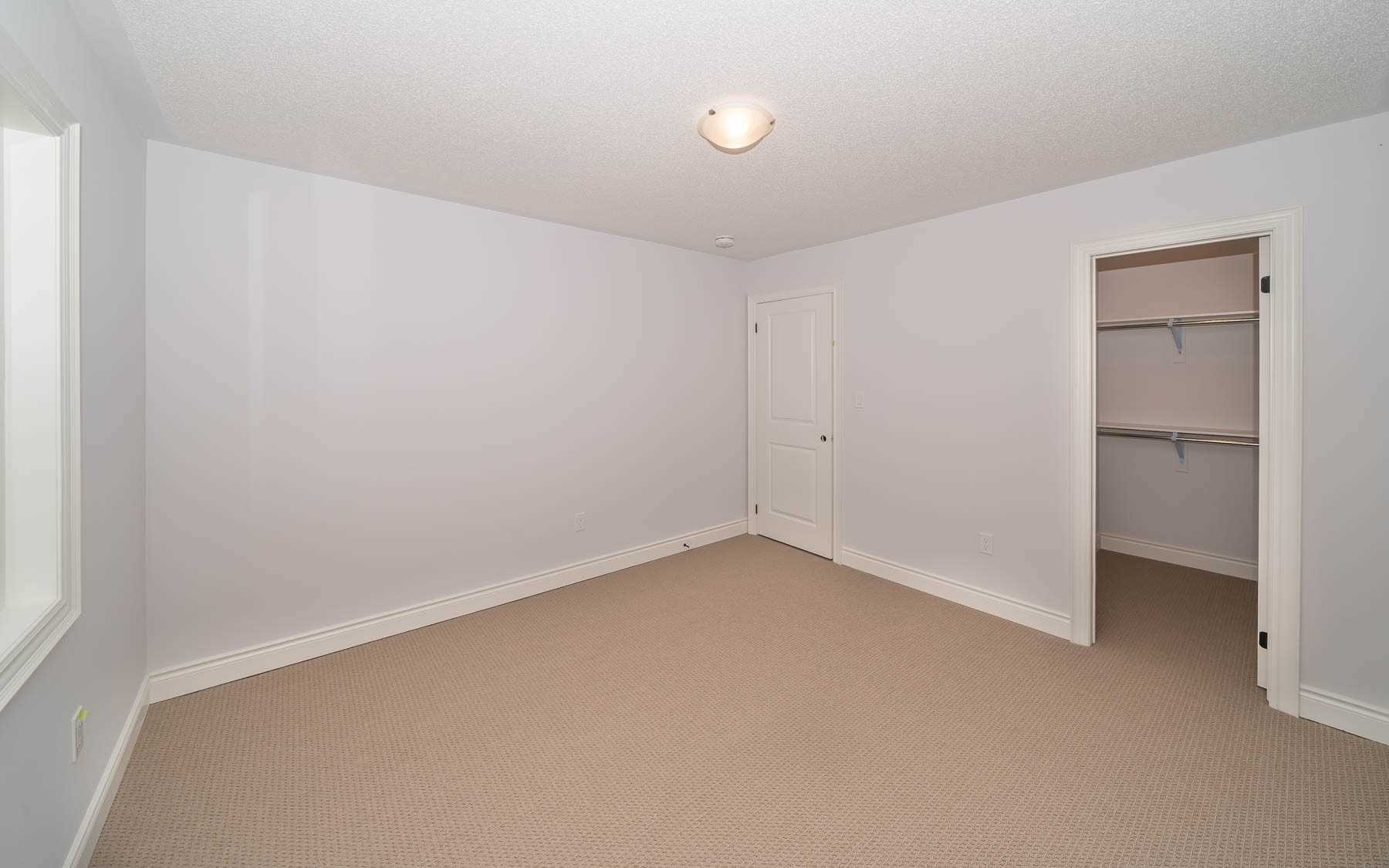 10 Ballinger Way