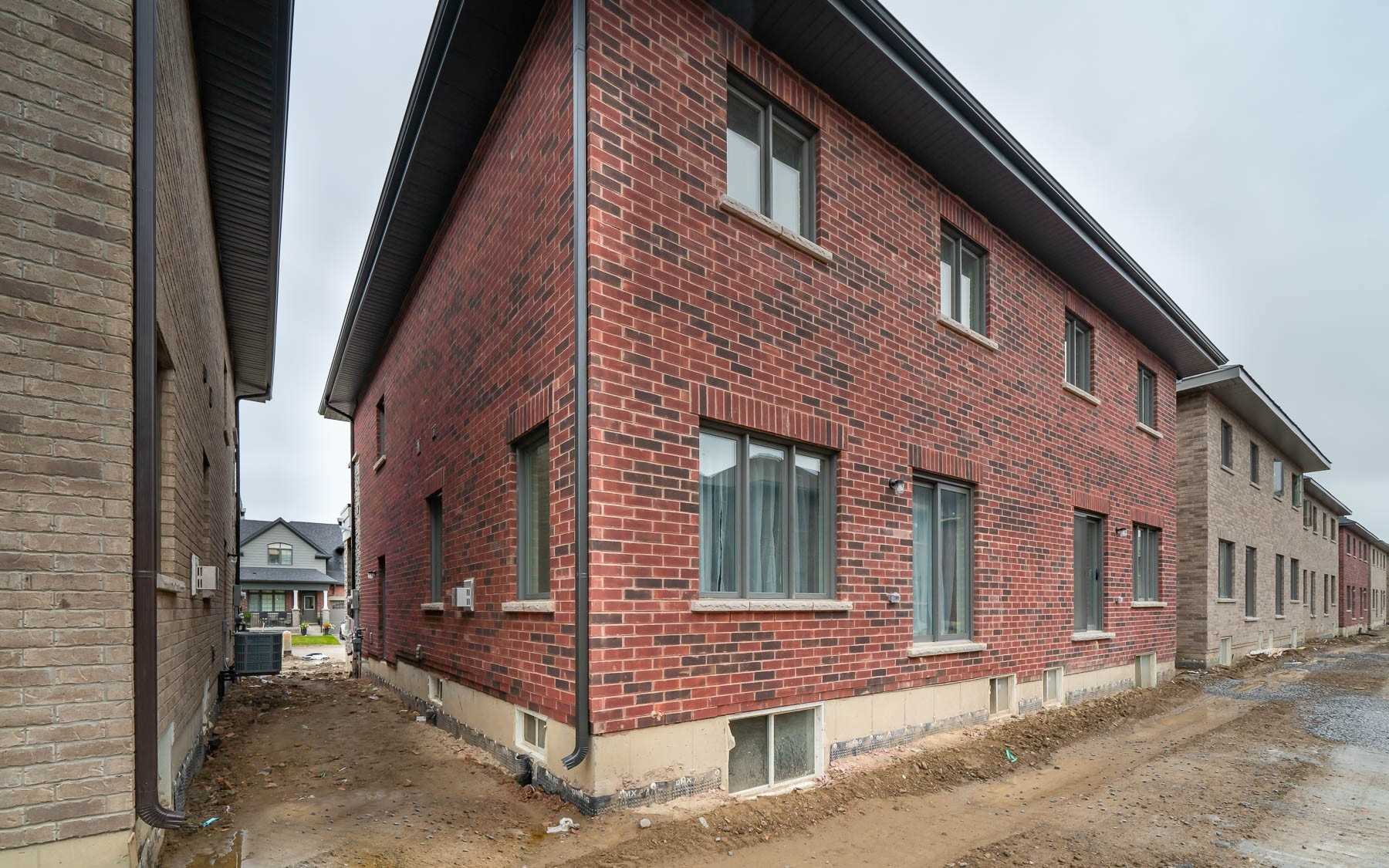 10 Ballinger Way