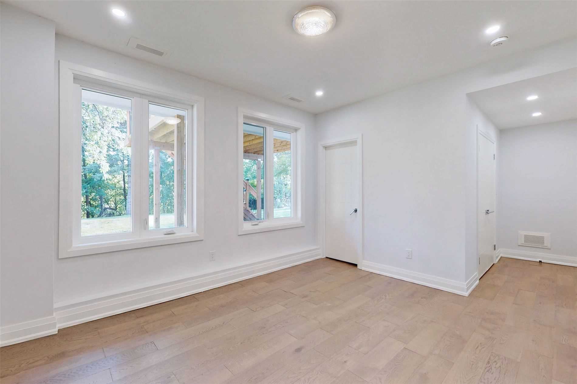 147 Royal Orchard Boulevard