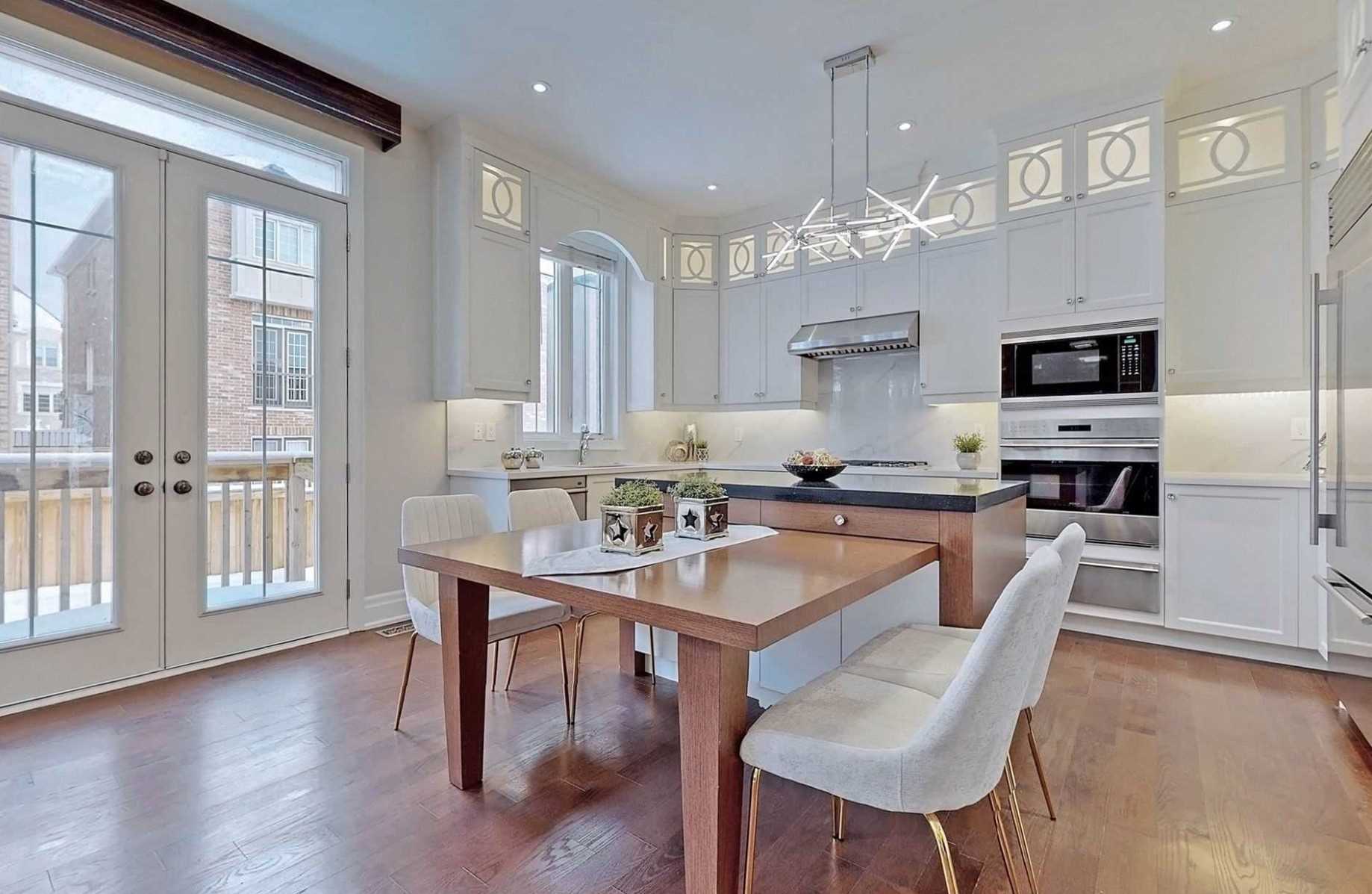 28 Fitzmaurice Dr