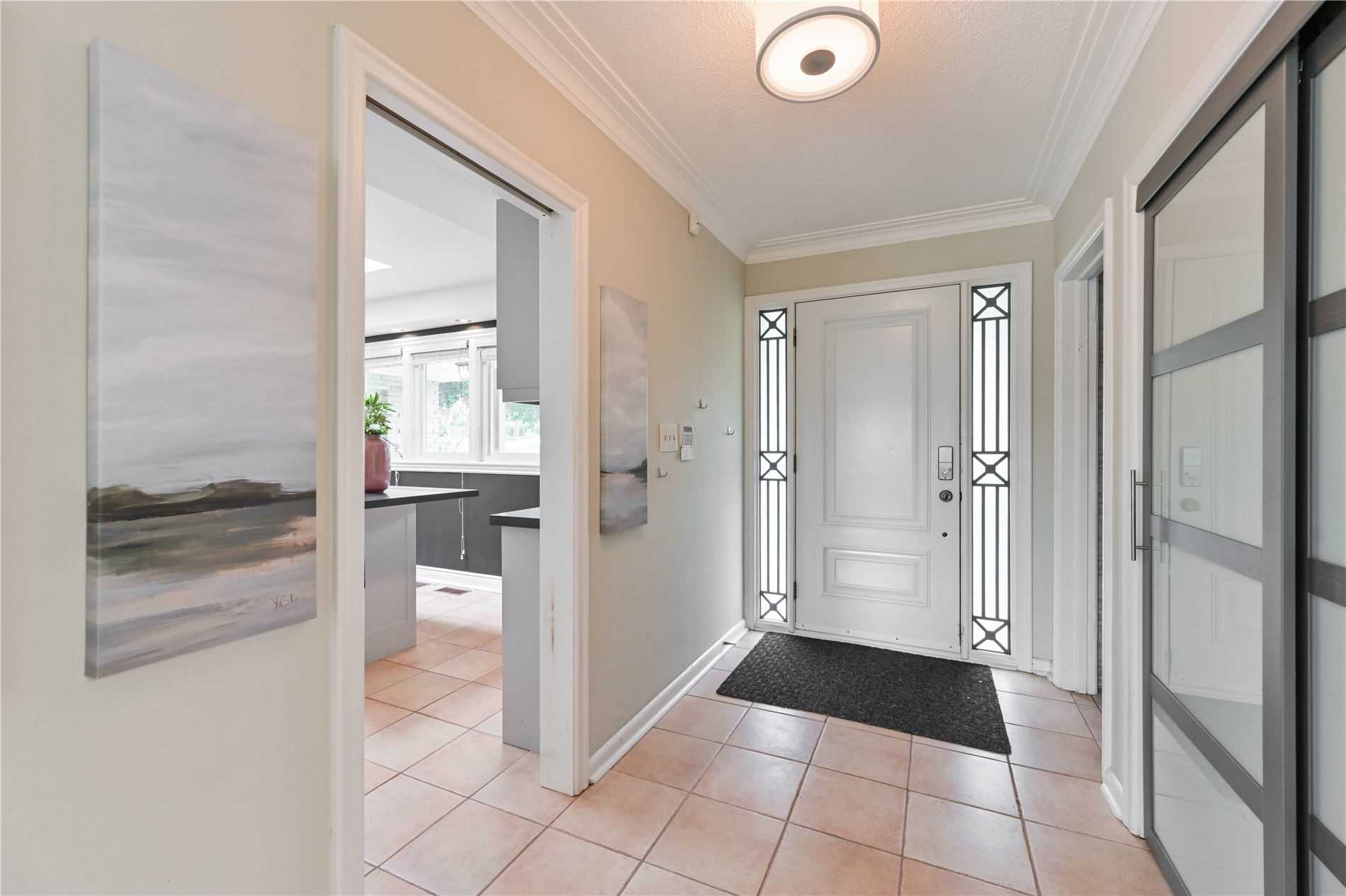16 Cavalier Cres