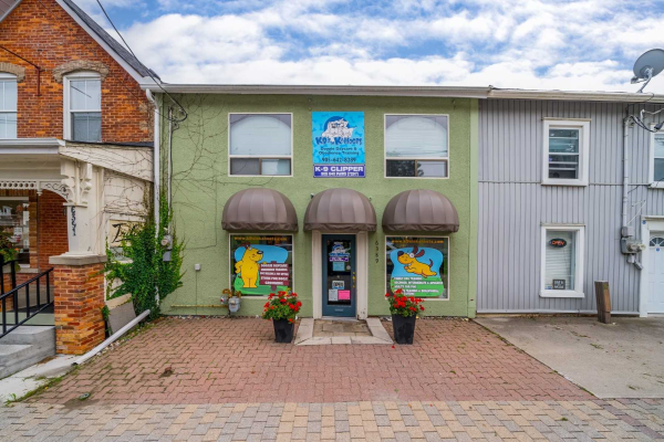 6389 Main St, Whitchurch-Stouffville