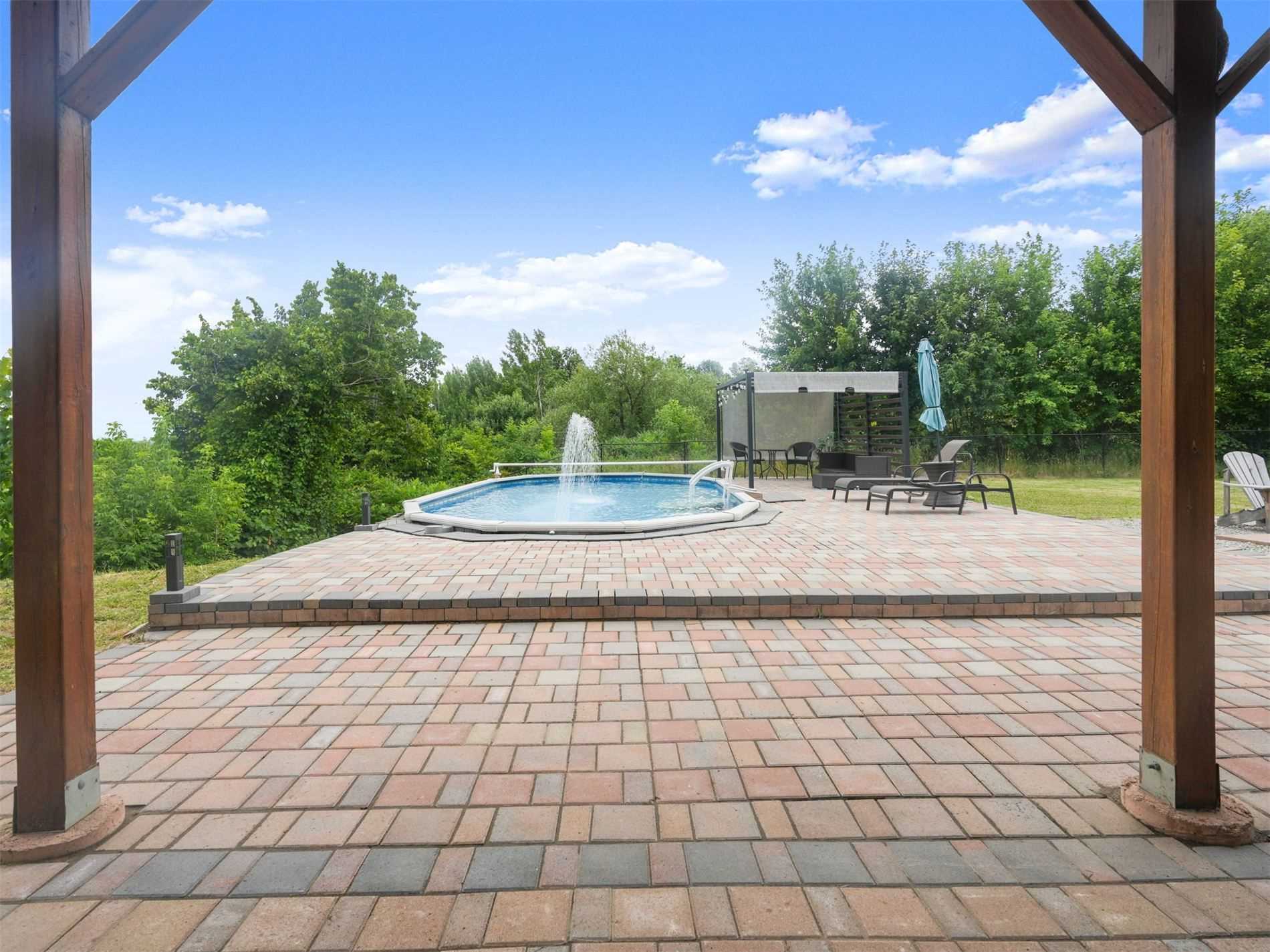 31 Grandview Crescent