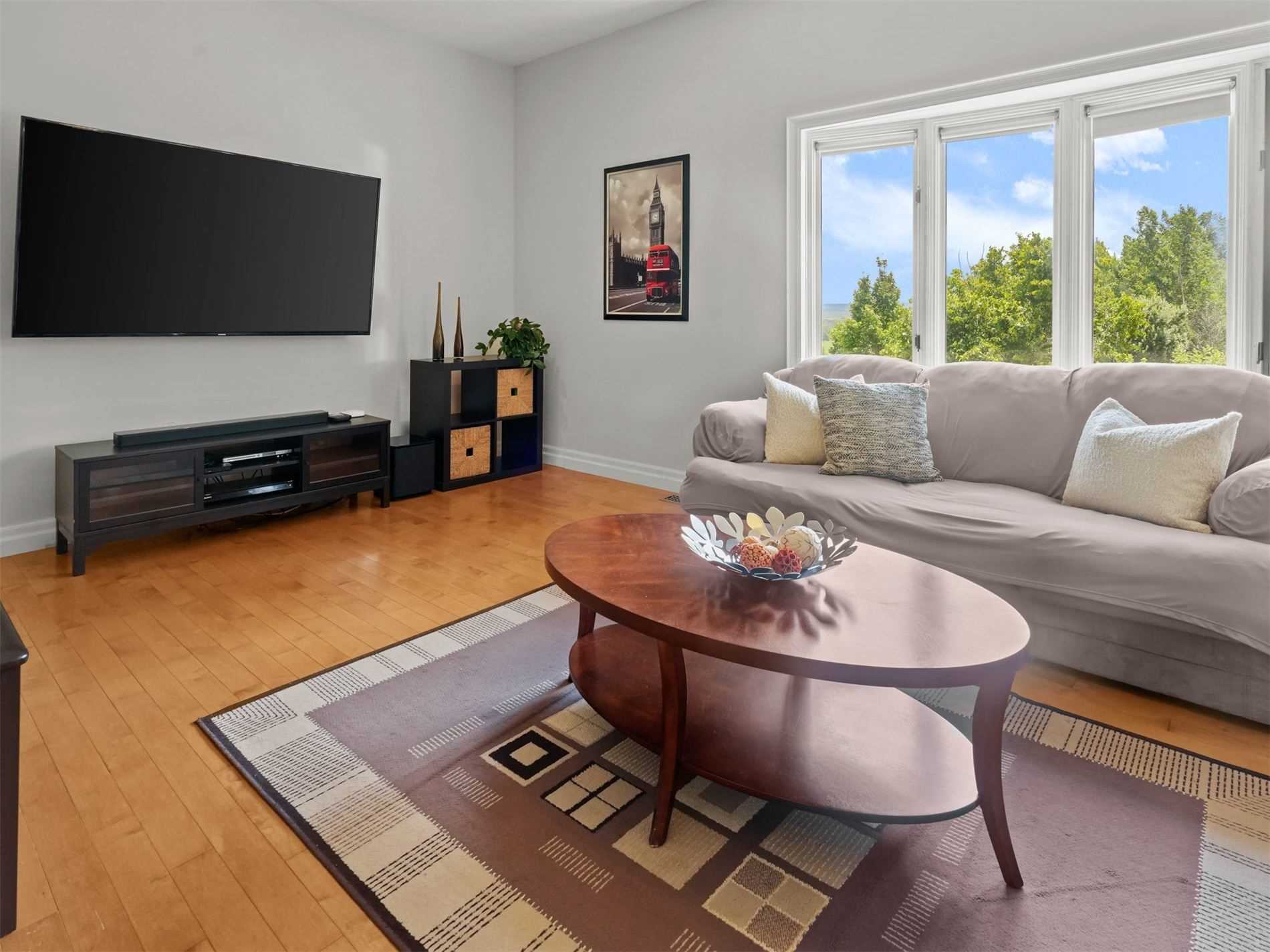 31 Grandview Crescent