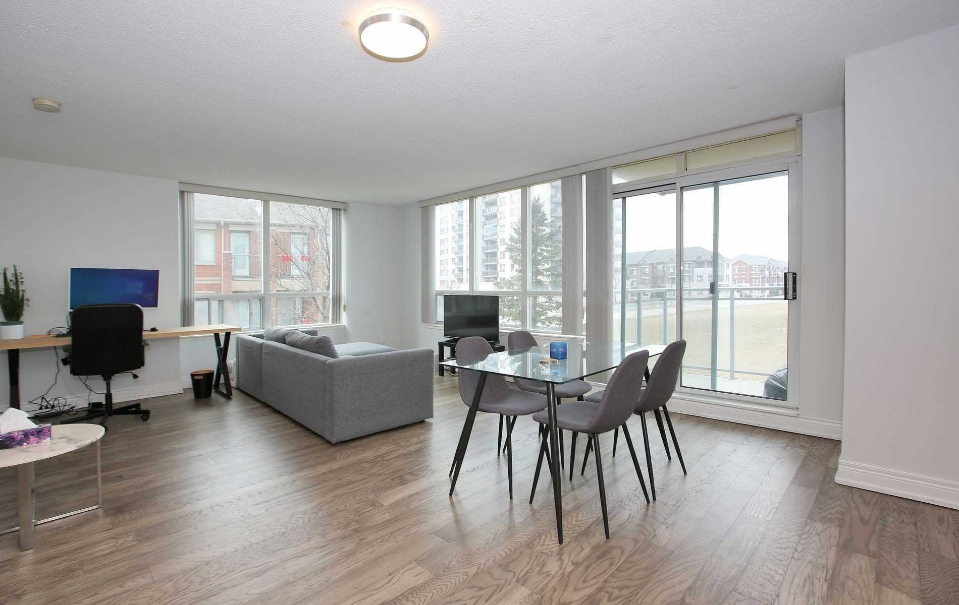 48 Suncrest Blvd, #206