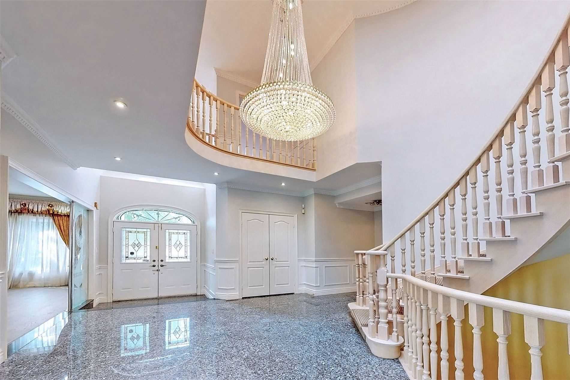 57 Cassandra Crescent
