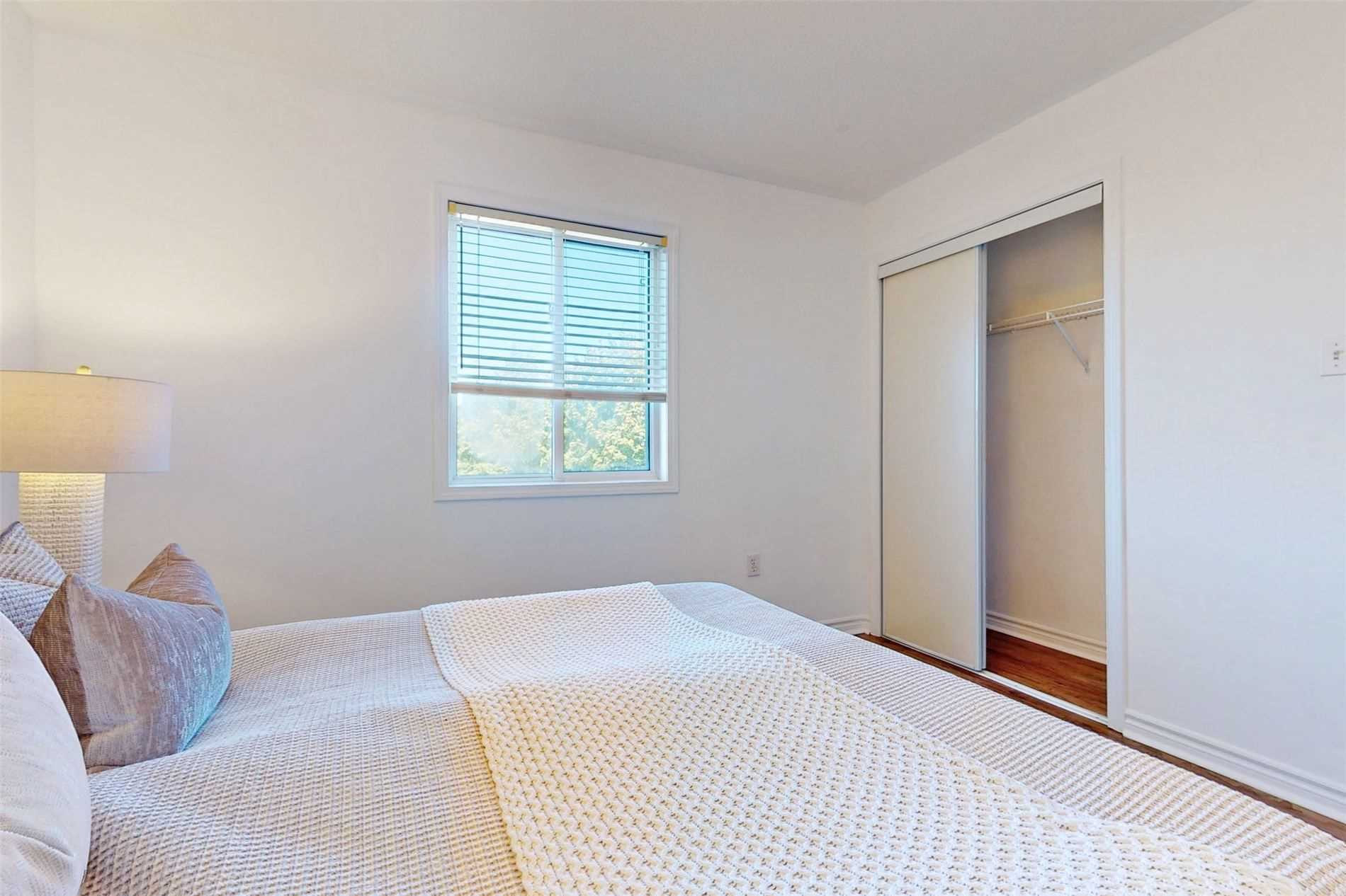 38 Roughley St