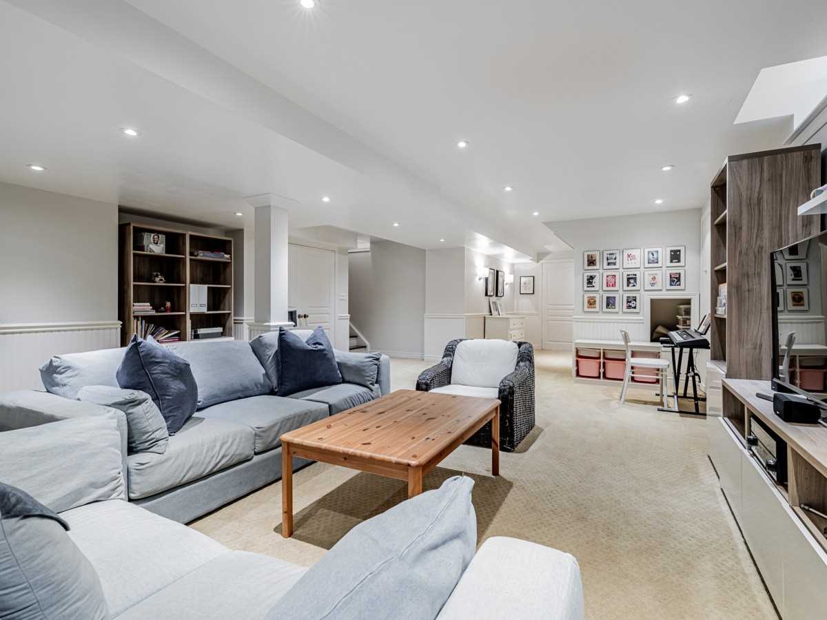 268 Thornhill Woods Drive