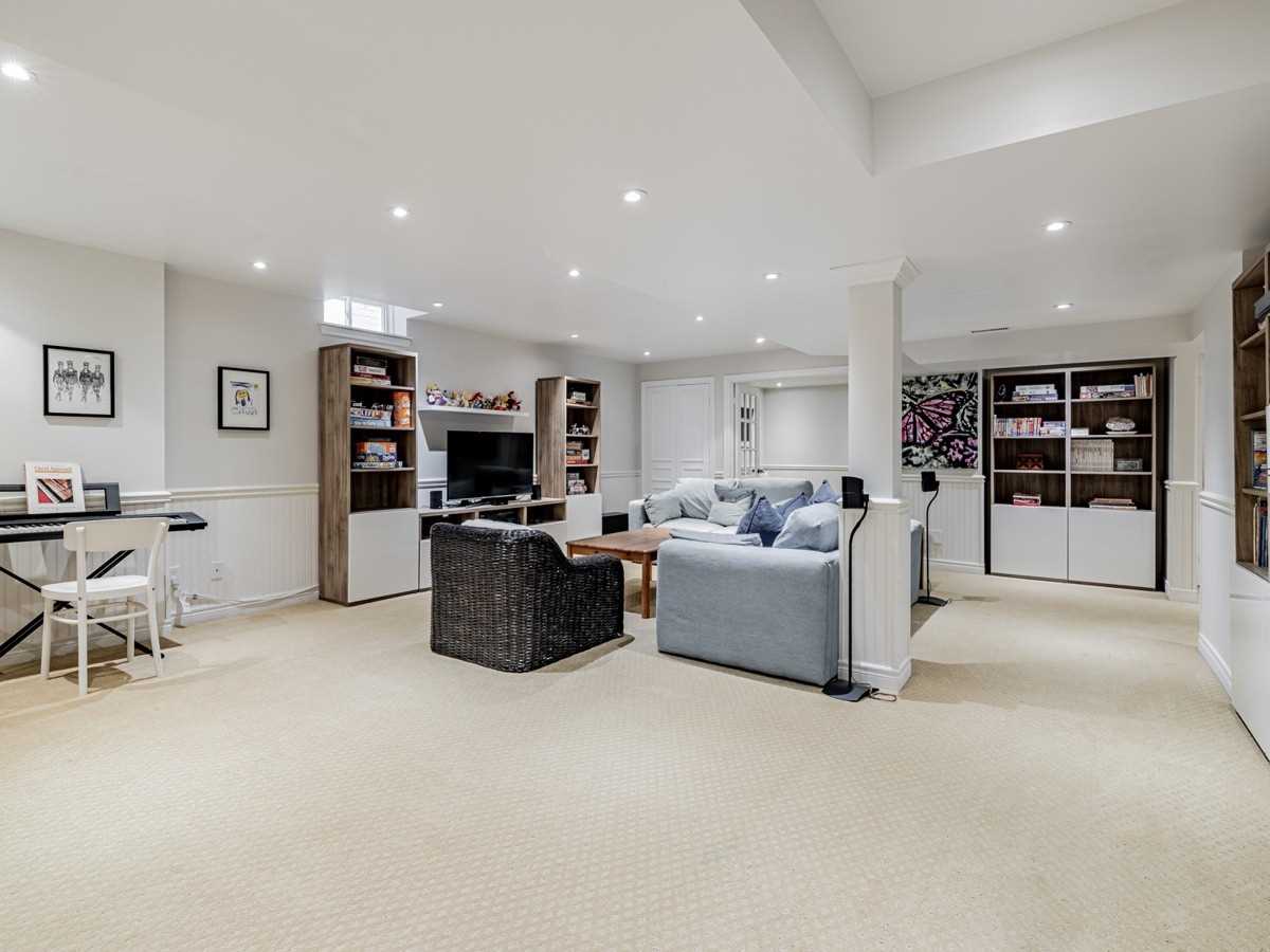 268 Thornhill Woods Drive