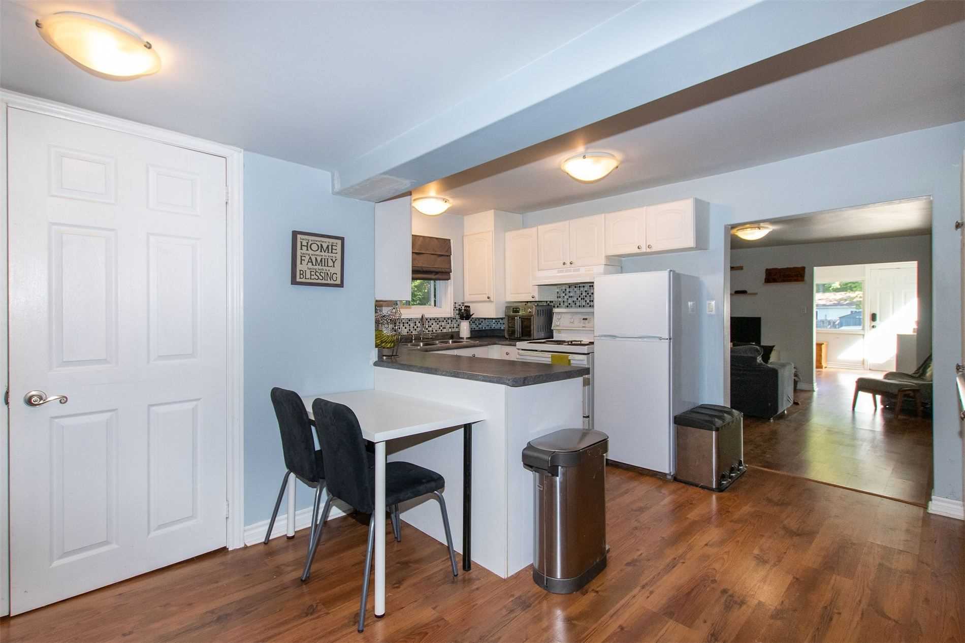 711 Innisfil Beach Rd