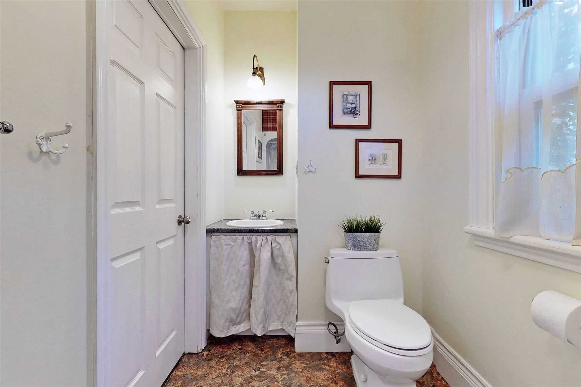 13239 Concession 5 Rd