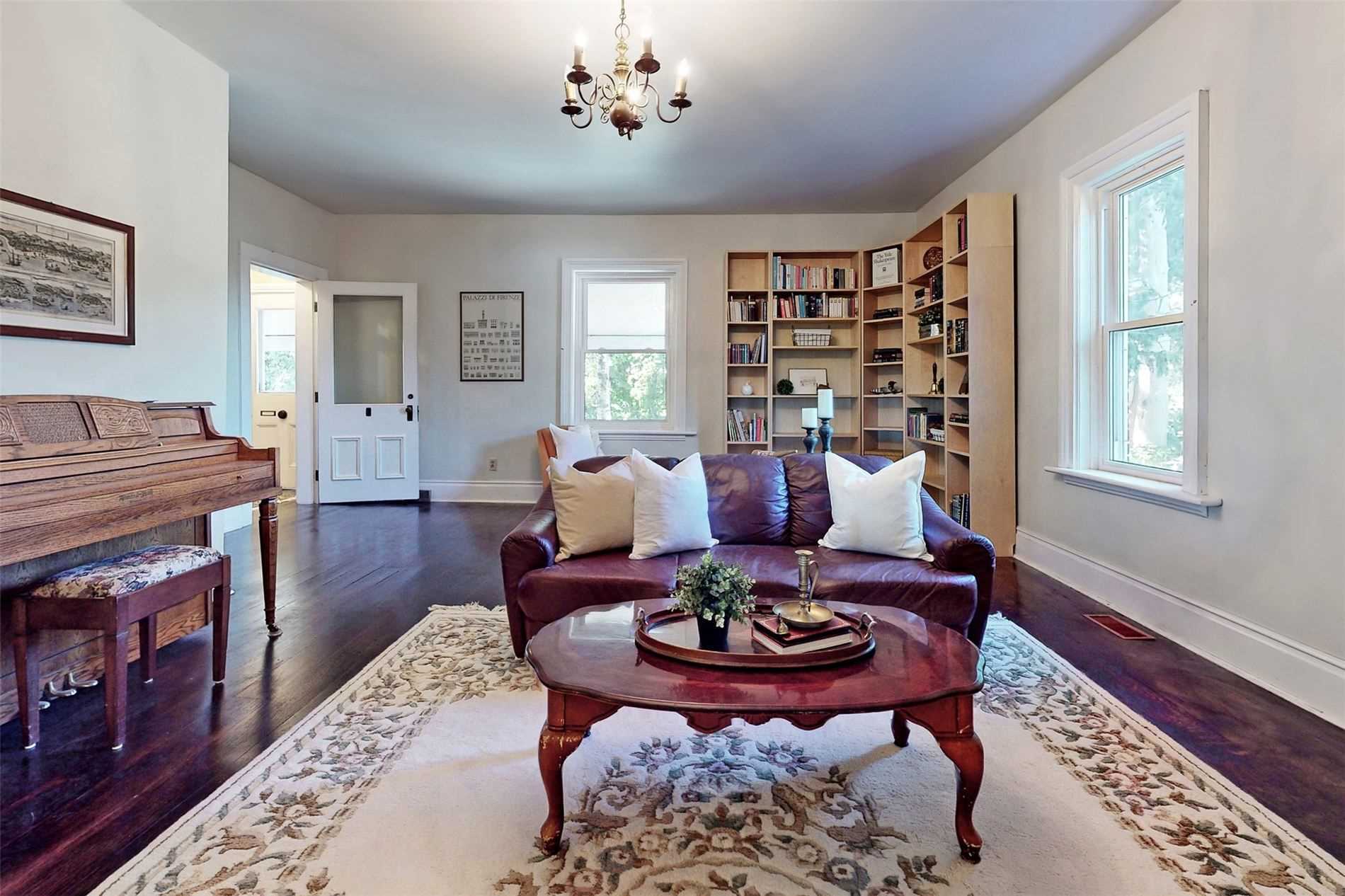 13239 Concession 5 Rd