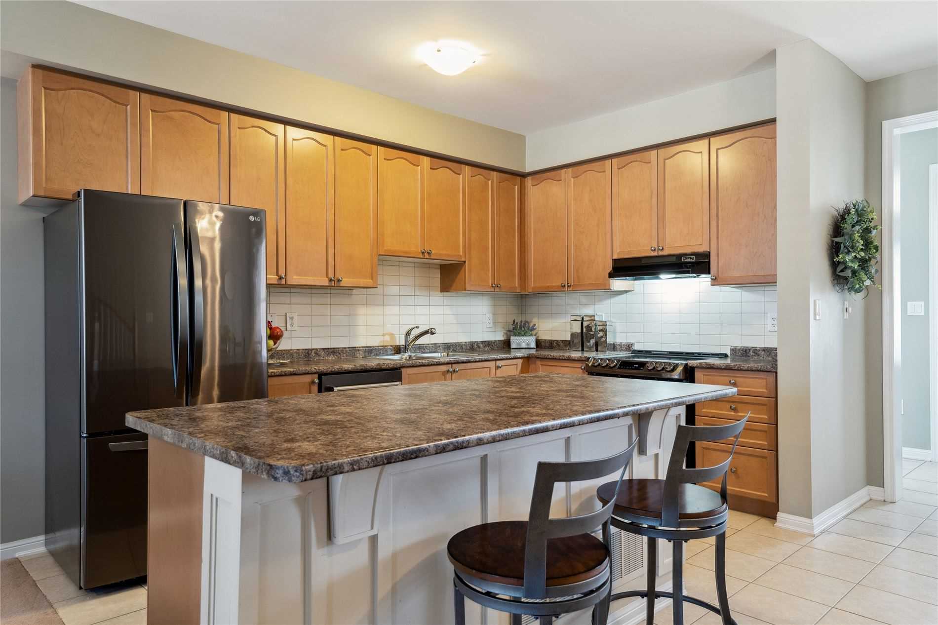 254 Riverlands Ave, Markham