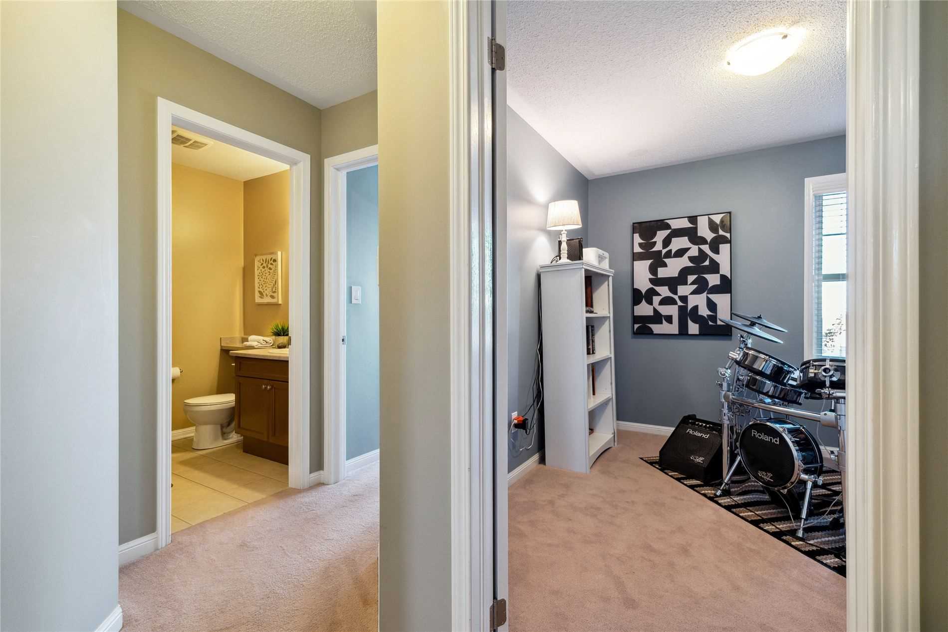 254 Riverlands Ave, Markham