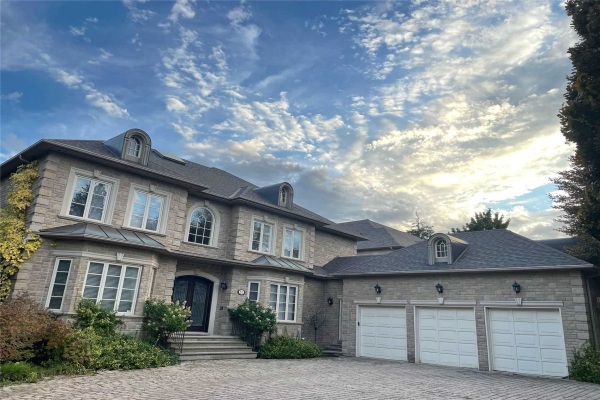 87 Arnold Ave, Vaughan