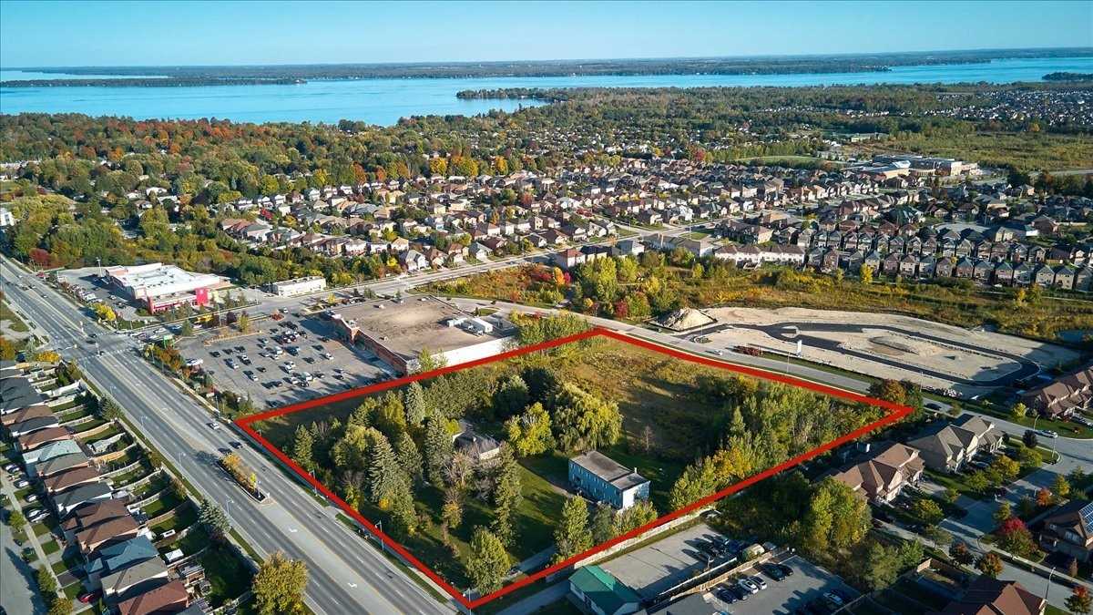 1207 Innisfil Beach Rd