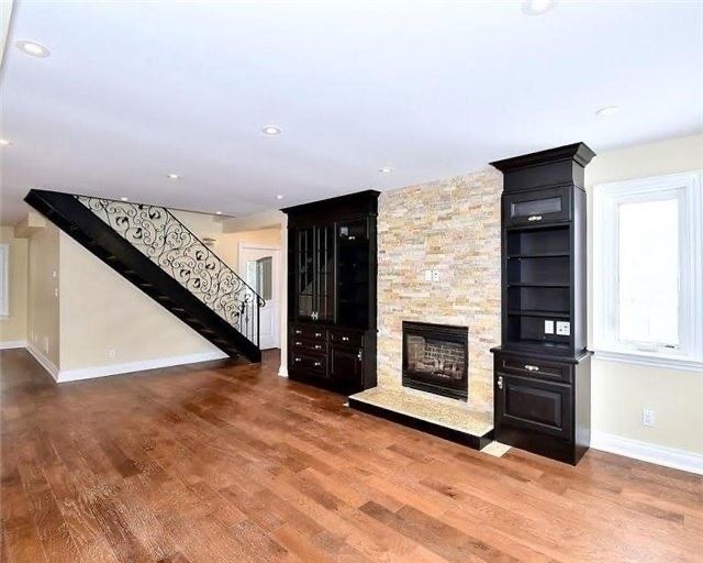 12032 Woodbine Ave