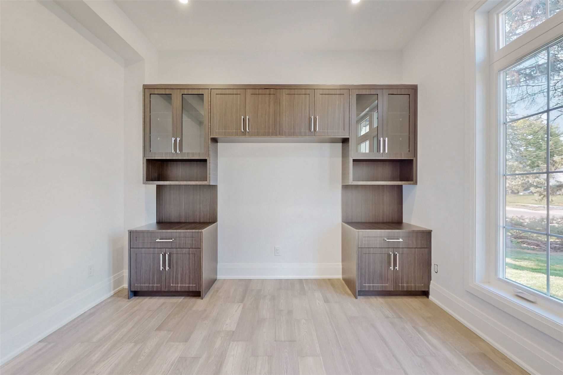 147 Royal Orchard Boulevard