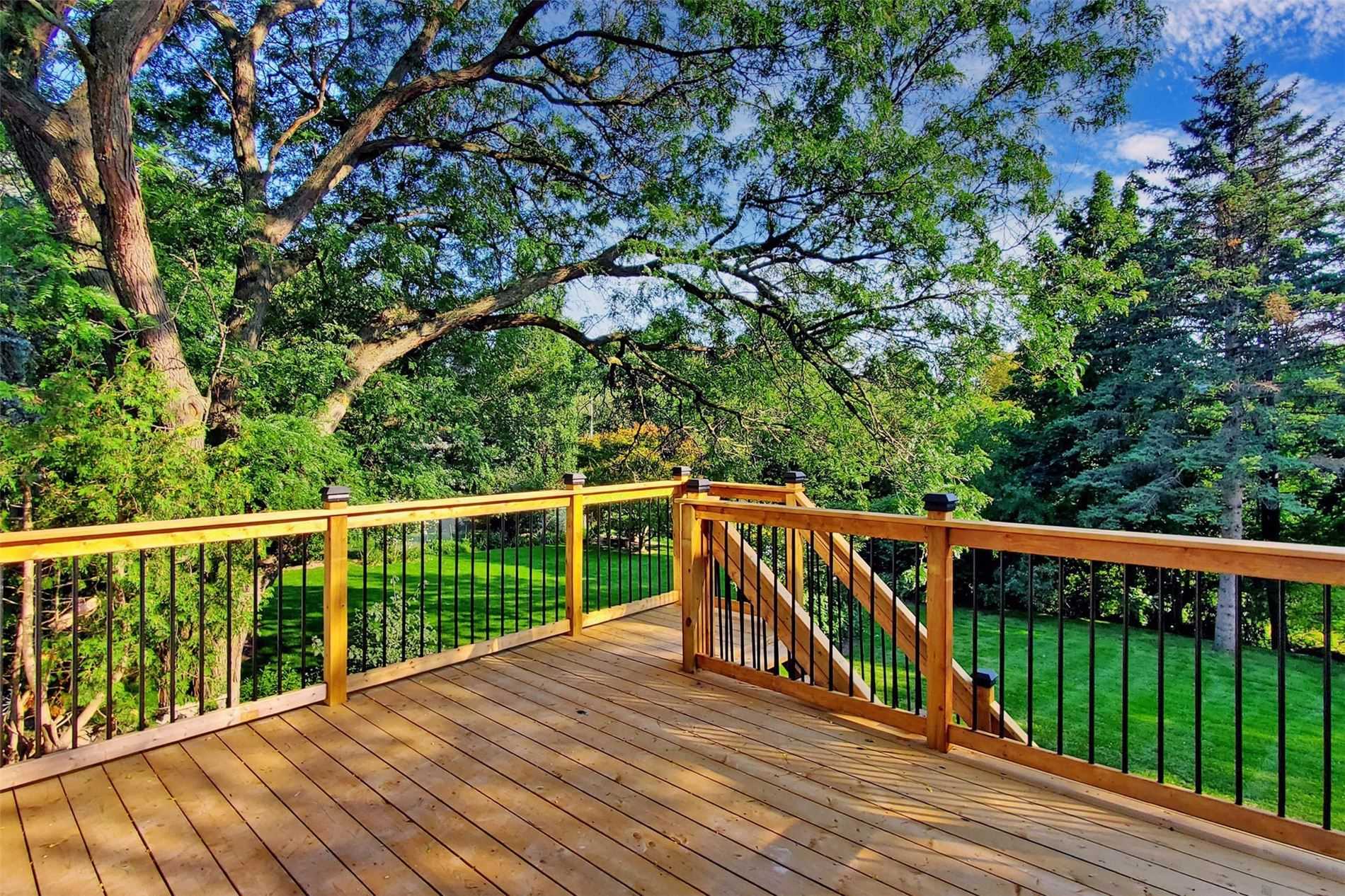147 Royal Orchard Boulevard