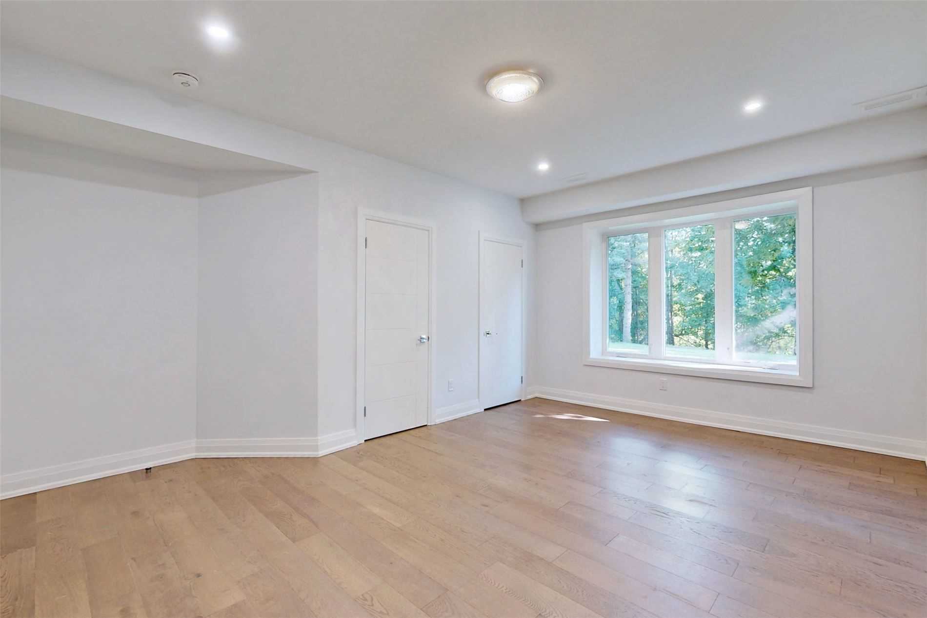 147 Royal Orchard Boulevard