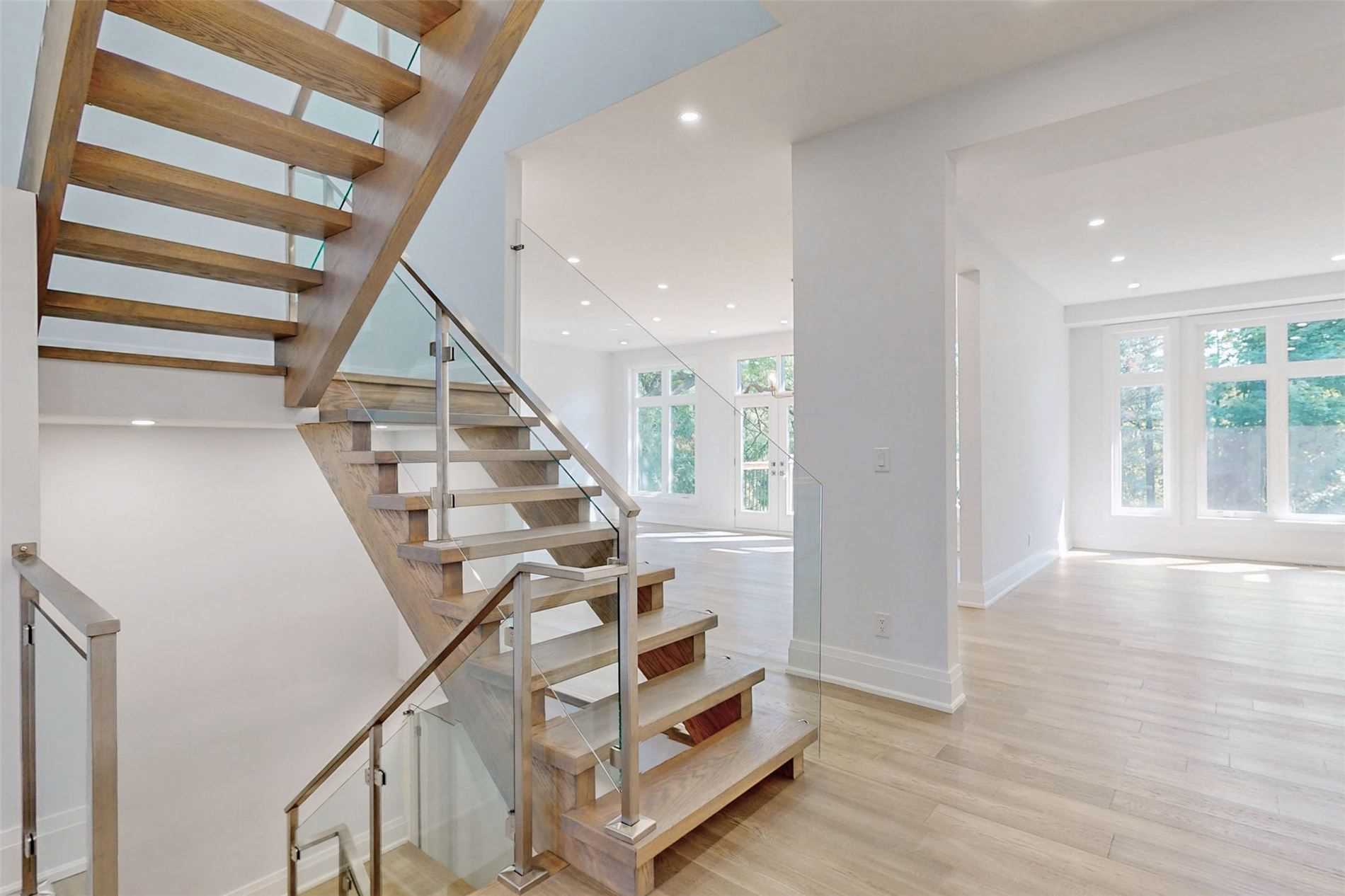 147 Royal Orchard Boulevard