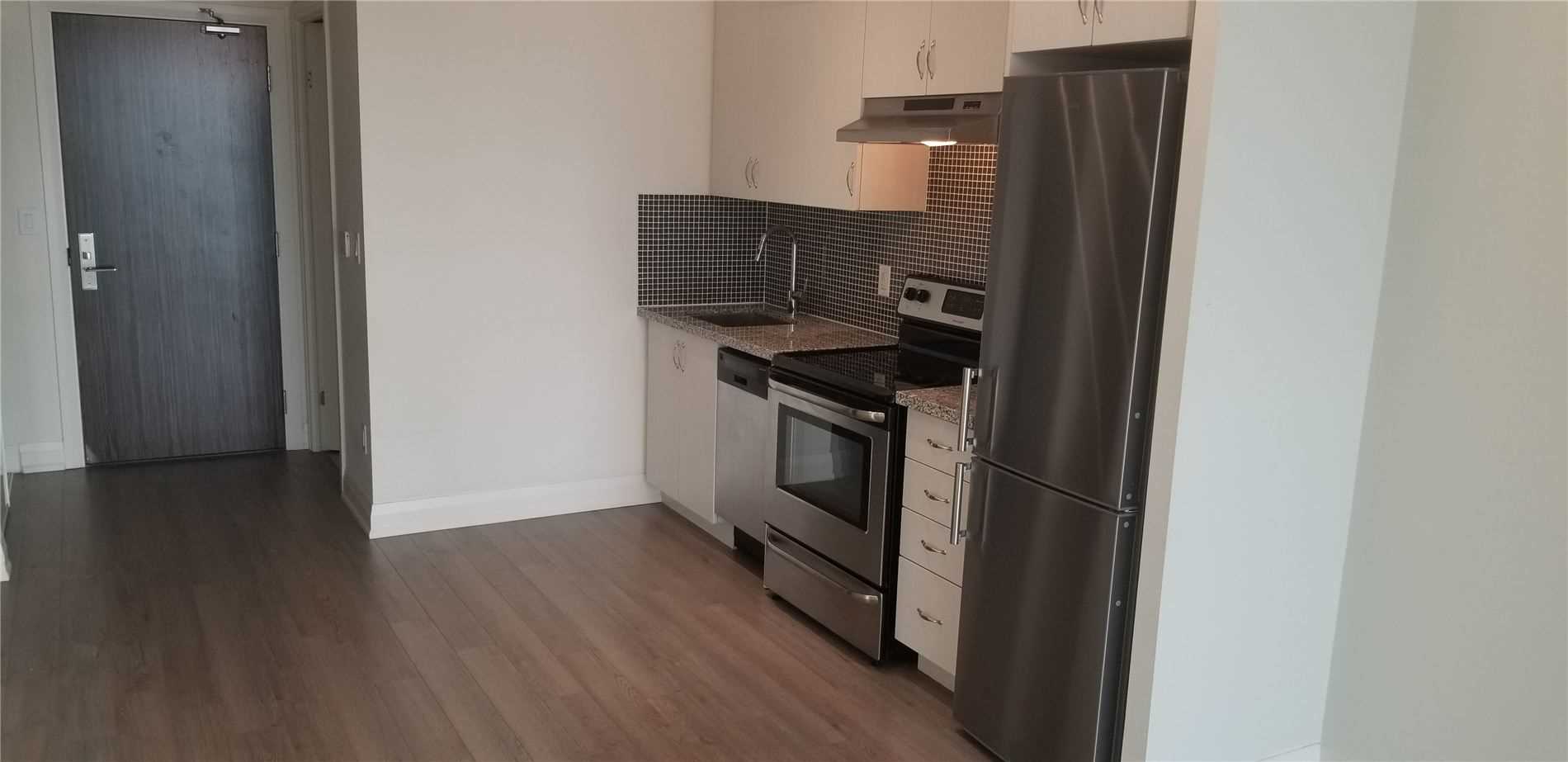 8763 Bayview Ave, #613