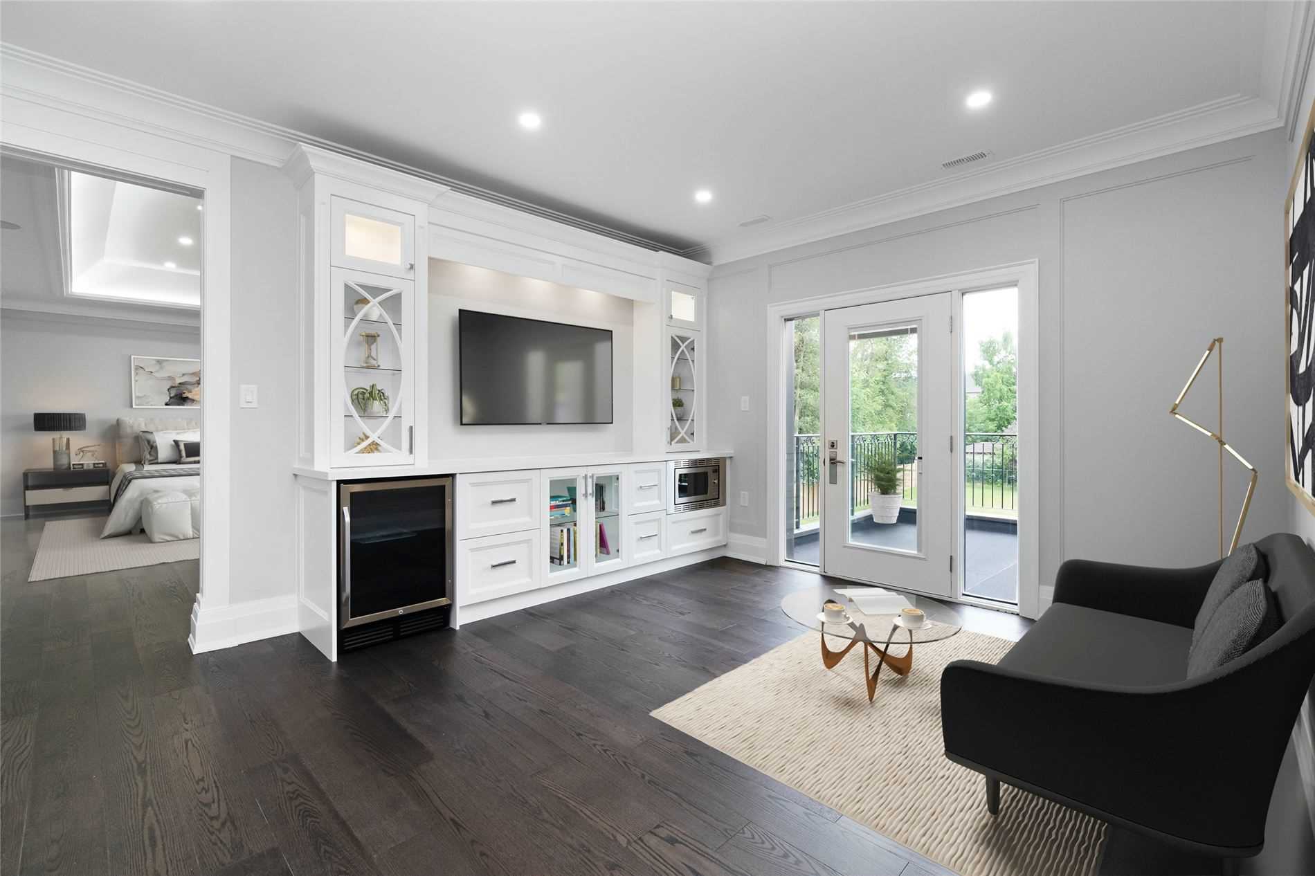 70 Langstaff Rd W