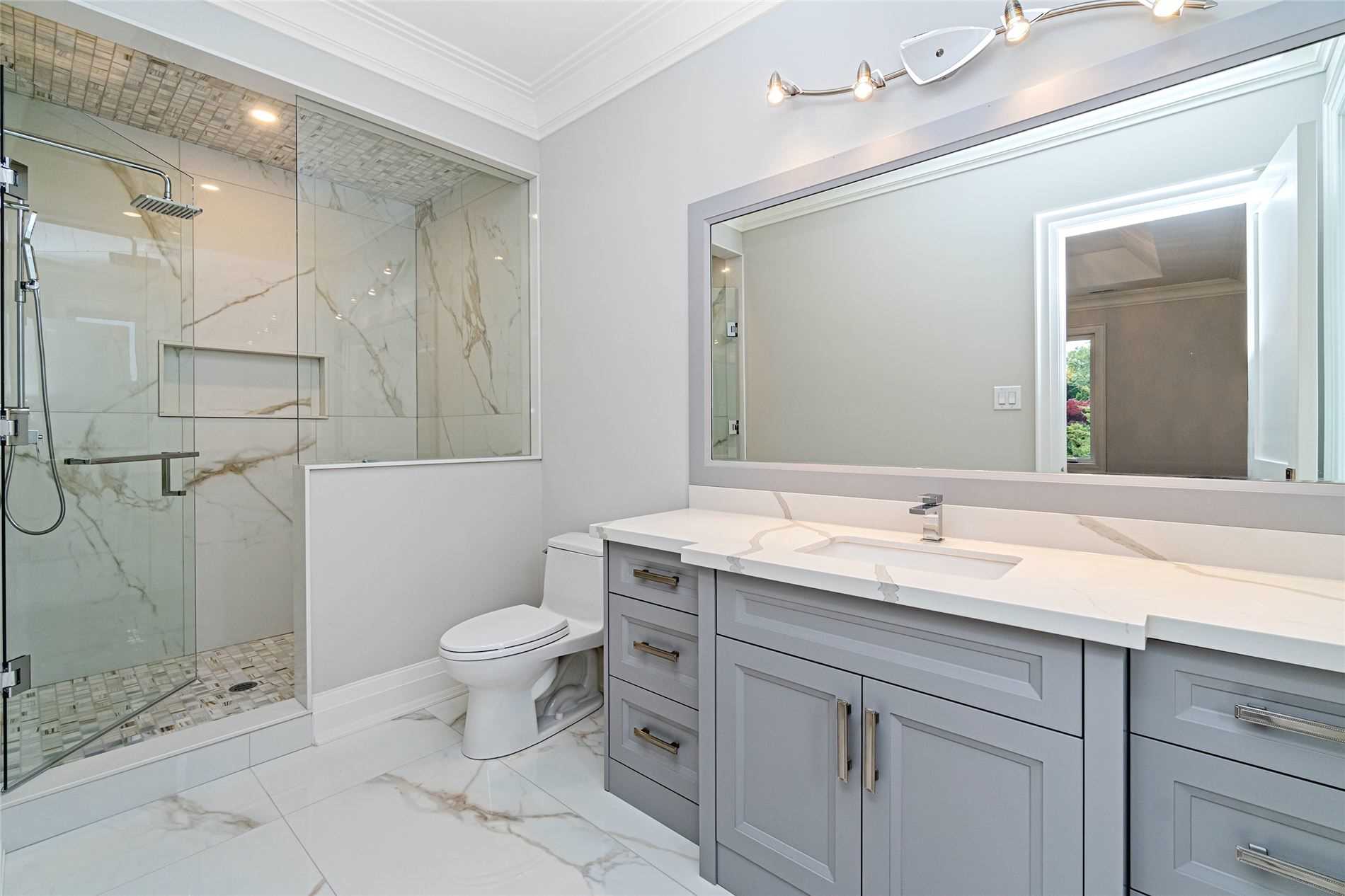70 Langstaff Rd W