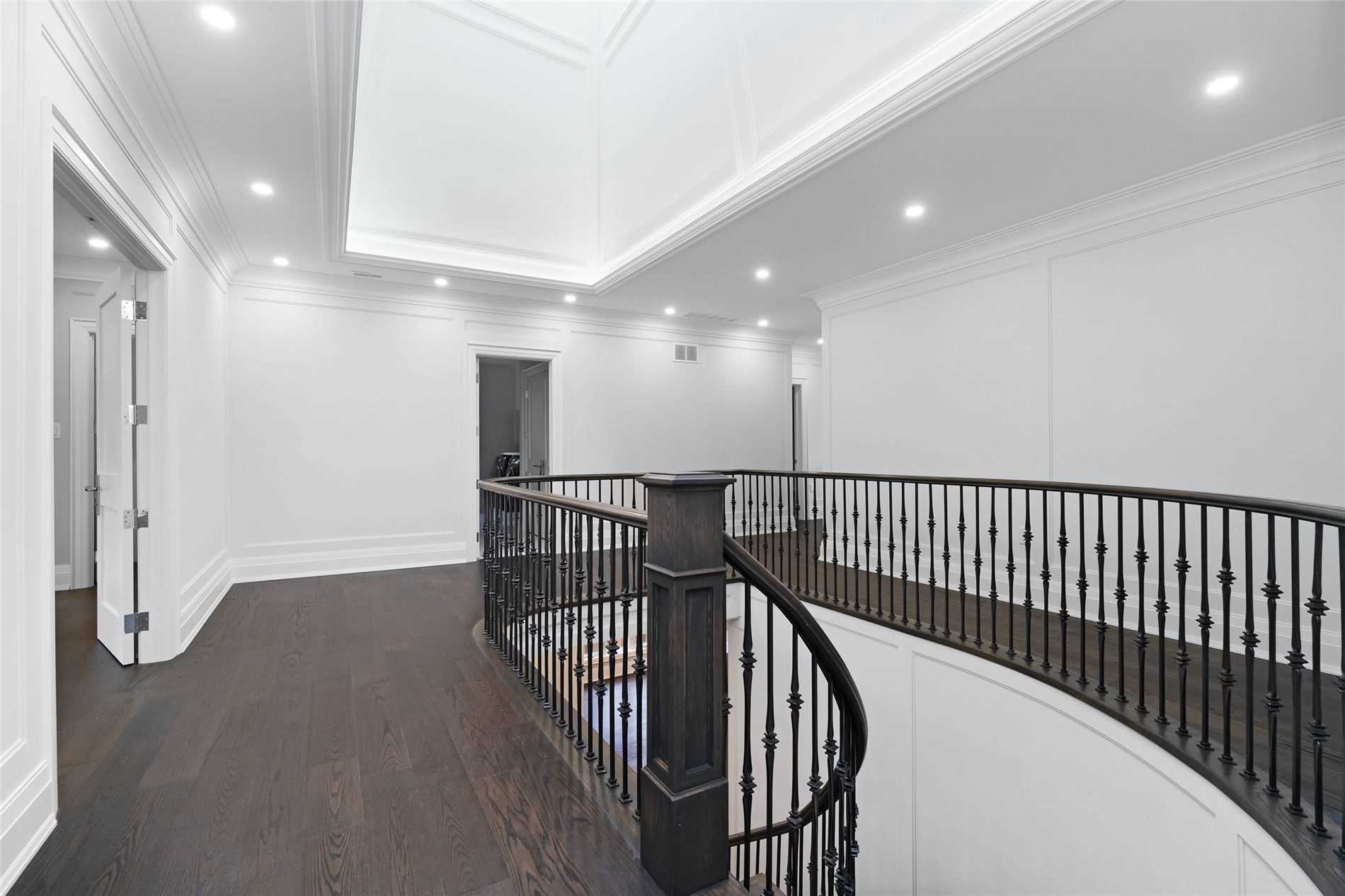 70 Langstaff Rd W