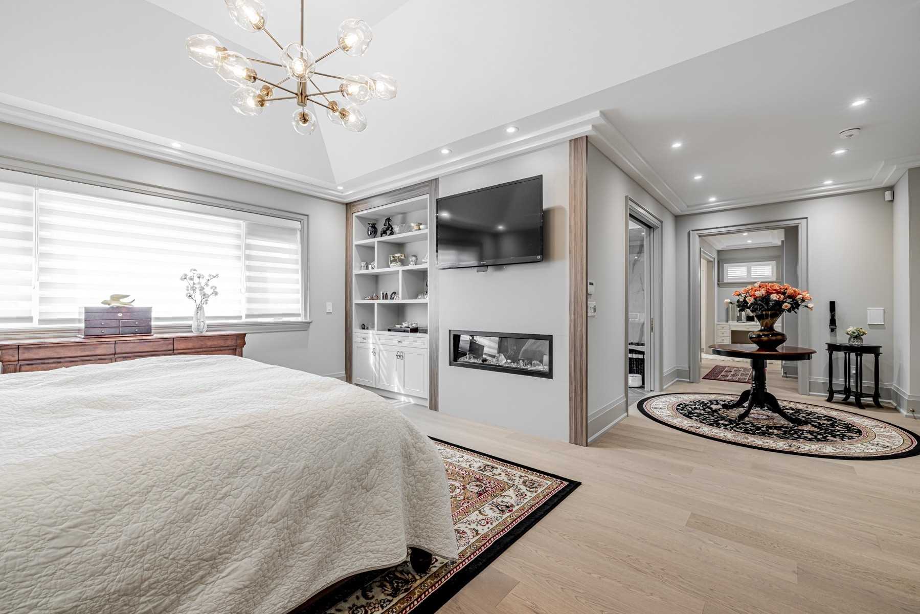 38 Dunn Dr