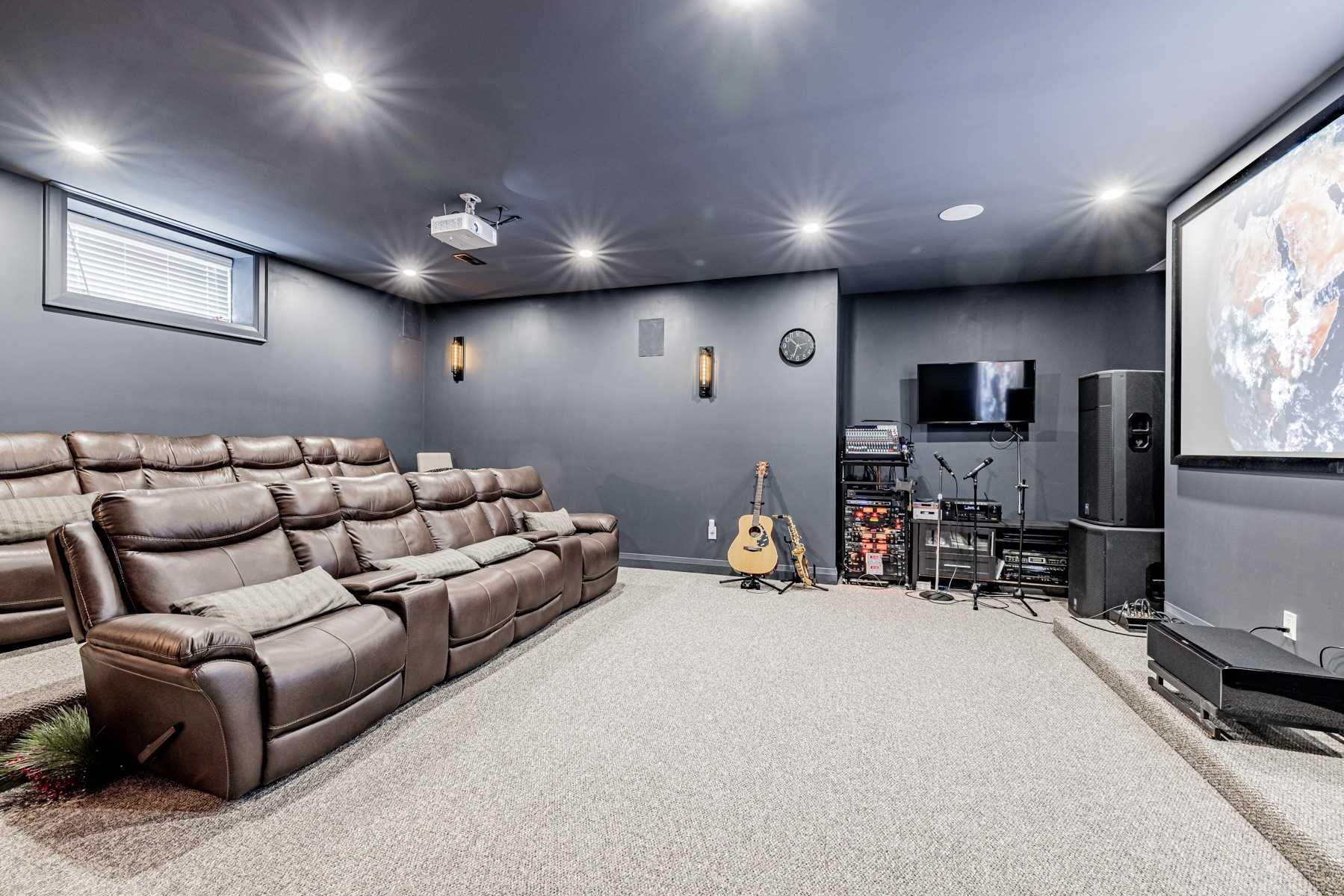 38 Dunn Dr