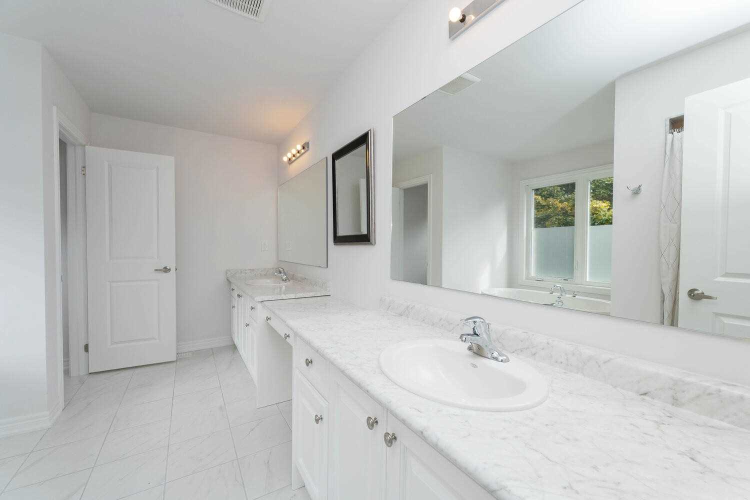 48 Robb Thompson Rd