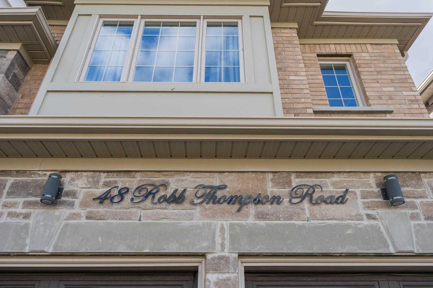 48 Robb Thompson Rd
